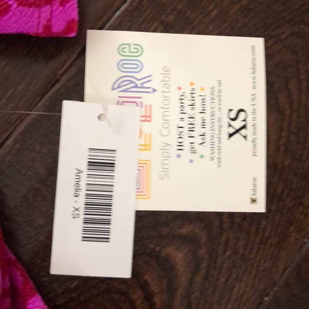 Lularoe Amelia - Picture 4 of 4